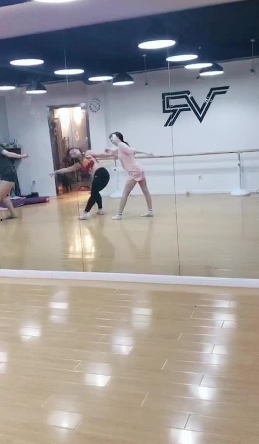 吃瓜古典舞,探寻古典舞中的趣味瞬间