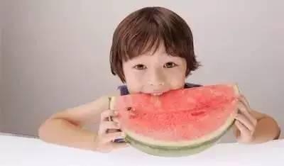 乩童吃瓜,揭秘乩童吃瓜背后的神秘文化现象